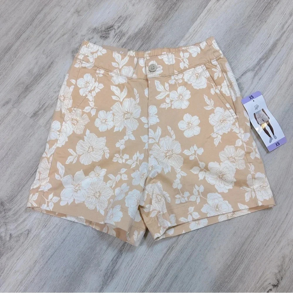 Women’s Tan & White Hawaiian Floral Stretch Satin Chino Short‎ Elastic Waistband